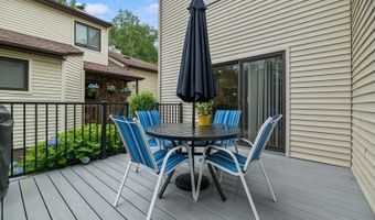 15 Kennedy Ct, Middletown, NJ 07748