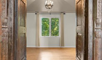 5104 SCARSDALE Rd, Bethesda, MD 20816
