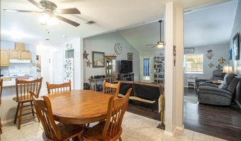 517 Victoria St, Bay St. Louis, MS 39520
