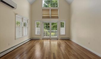 51 Dockside Ln, Belfast, ME 04915