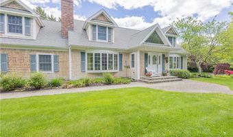 10 Bartlett Rd, Middletown, RI 02842