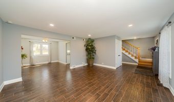 1201 N Scarlet Ct, Addison, IL 60101