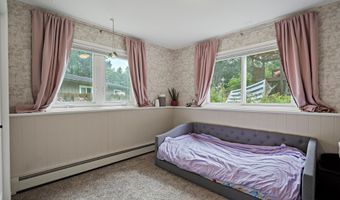 6150 Collins Cir, Anchorage, AK 99502