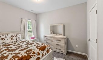 372 Highland Pointe Dr, Alto, GA 30510