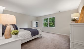 31 Grant Dr, Avon, CT 06001