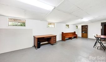 475 Deaverview Rd, Asheville, NC 28806