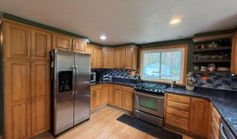 1917 SANDALWOOD Rd, Abrams, WI 54101