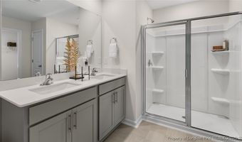 941 Misty Creek Dr, Aberdeen, NC 28315