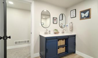600 HARMONY Ln, Cheyenne, WY 82009