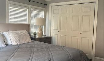 42 Pelham Pkwy, North Providence, RI 02911