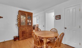 704 SEVERN Ave, Annapolis, MD 21403