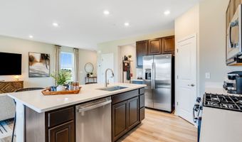 1245 Glenmont St, Algonquin, IL 60102