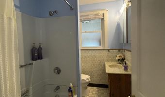 104 7th St, Bangor, ME 04401