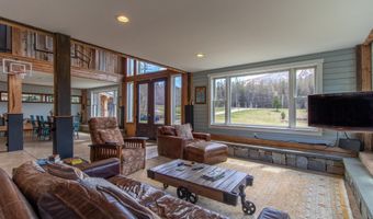 29 Dashney Rd, Burke, VT 05832