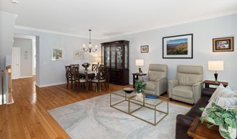 5 Brinscall Ct 5, Danbury, CT 06810