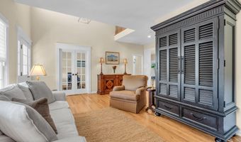 22 Woodland Ave, Manasquan, NJ 08736