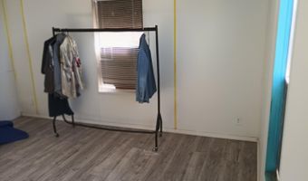 2716 Walker Ave, Alamogordo, NM 88310