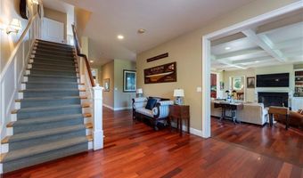 365 Boston Neck Rd, Narragansett, RI 02882