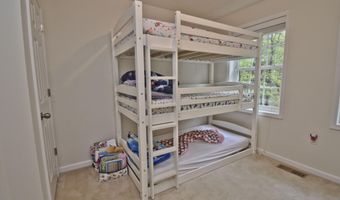 72 Chickadee Ln, Albrightsville, PA 18210
