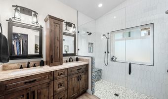 501 N LONGMORE St, Chandler, AZ 85224
