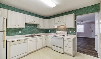 100 Woodstone Dr 10, Athens, GA 30605