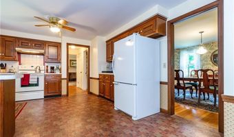 44 Smoke Ridge Dr, North Kingstown, RI 02852