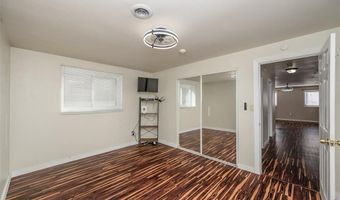 537 Treetop Village Dr, Ballwin, MO 63021