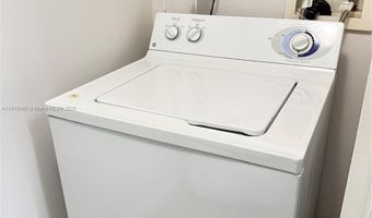 19501 W Country Club Dr 2310, Aventura, FL 33180