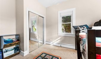 2 Chilton St, Bristol, RI 02809