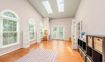 20624 CAMPTOWN Ct, Ashburn, VA 20147