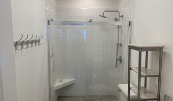 3950 Kalai Waa St R102, Kihei, HI 96753