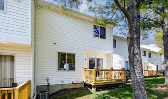 68 Virginia Ave 14, Danbury, CT 06810