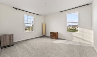 940 Treeline Dr, Algonquin, IL 60102
