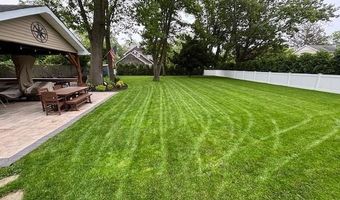 176 Richmond Ave, Amityville, NY 11701