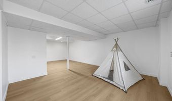 13294 212th Ave, Anamosa, IA 52205