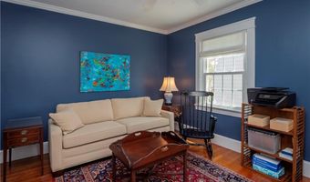 198 Gibbs Ave, Newport, RI 02840