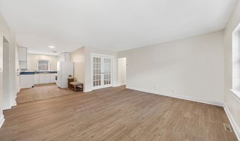 198 Lake Shore Road 2, Boston, MA 02135