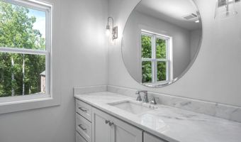 920 Caddo Dr, Benton, AR 72019