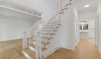 8965 Laurel Way, Alpharetta, GA 30022