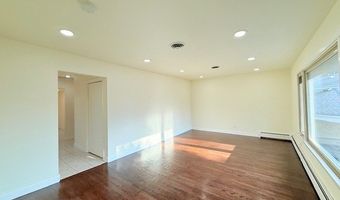 833 W Heritage Dr 1, Addison, IL 60101