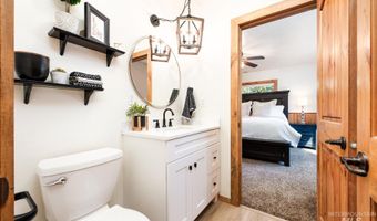 10390 Gamann Dr, Cascade, ID 83611