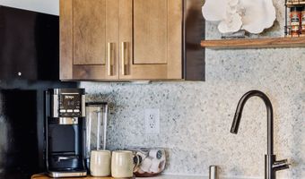 78-7070 ALII Dr C301, Kailua Kona, HI 96740