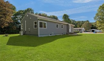 20 Maple Ct, Hopkinton, RI 02804