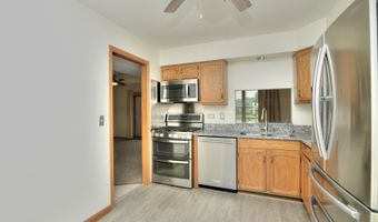 9925 Amanda Ln, Algonquin, IL 60102