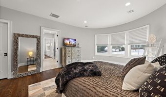 9 Beacon Hill Rd, Atlantic Highlands, NJ 07716