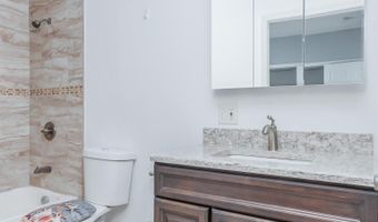 164 AVENUE B 2, Bayonne, NJ 07002