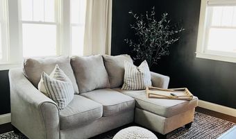 200 S 3RD St, Beresford, SD 57004