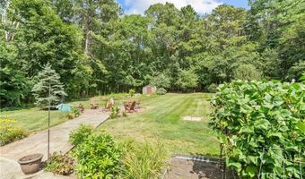 111 Peeptoad Rd, Scituate, RI 02857