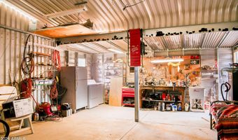 34610 S Vine St, Black Canyon City, AZ 85324