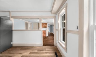 22 Parker St, Bangor, ME 04401